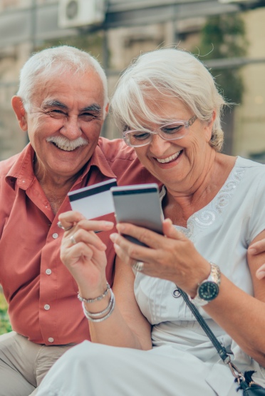 How Cataract Surgery Enhances Your Vision and Well Being(60+) 372×554 (3)